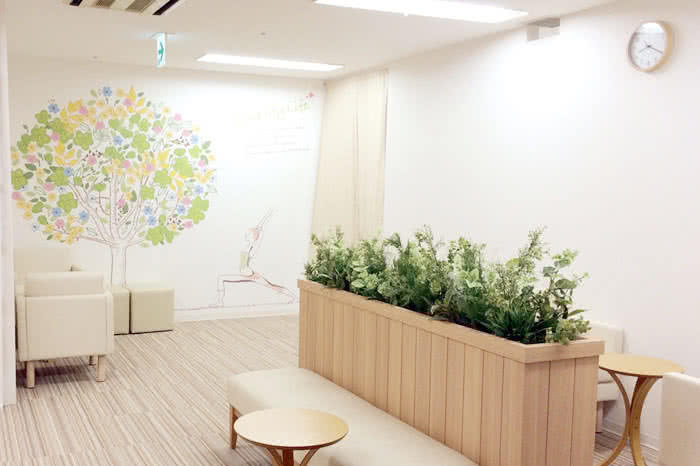 ホットヨガスタジオ loIve（ロイブ）姫路駅前店