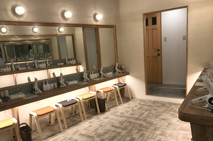 ホットヨガスタジオ loIve（ロイブ）徳島店