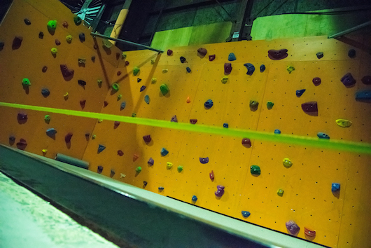 CRASS -ActionSportsHouse-