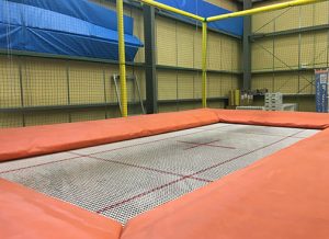 トランポリンパーク F-BOX