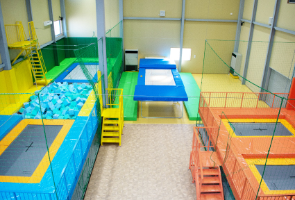 トランポリンパーク　エイルリーブル