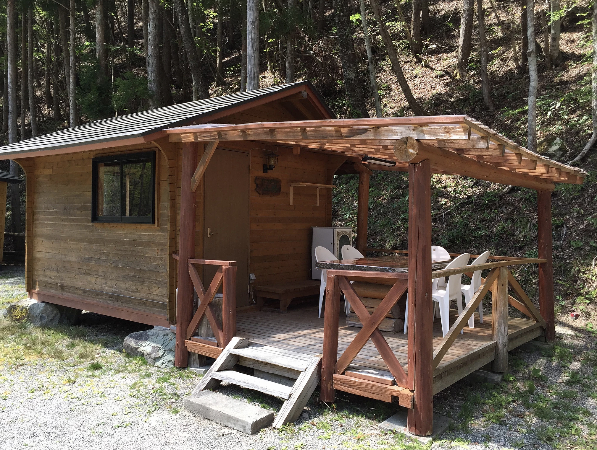 ナラ入沢渓流釣りキャンプ場