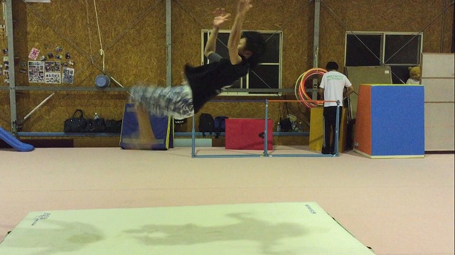 ひこばえクラブバク転教室