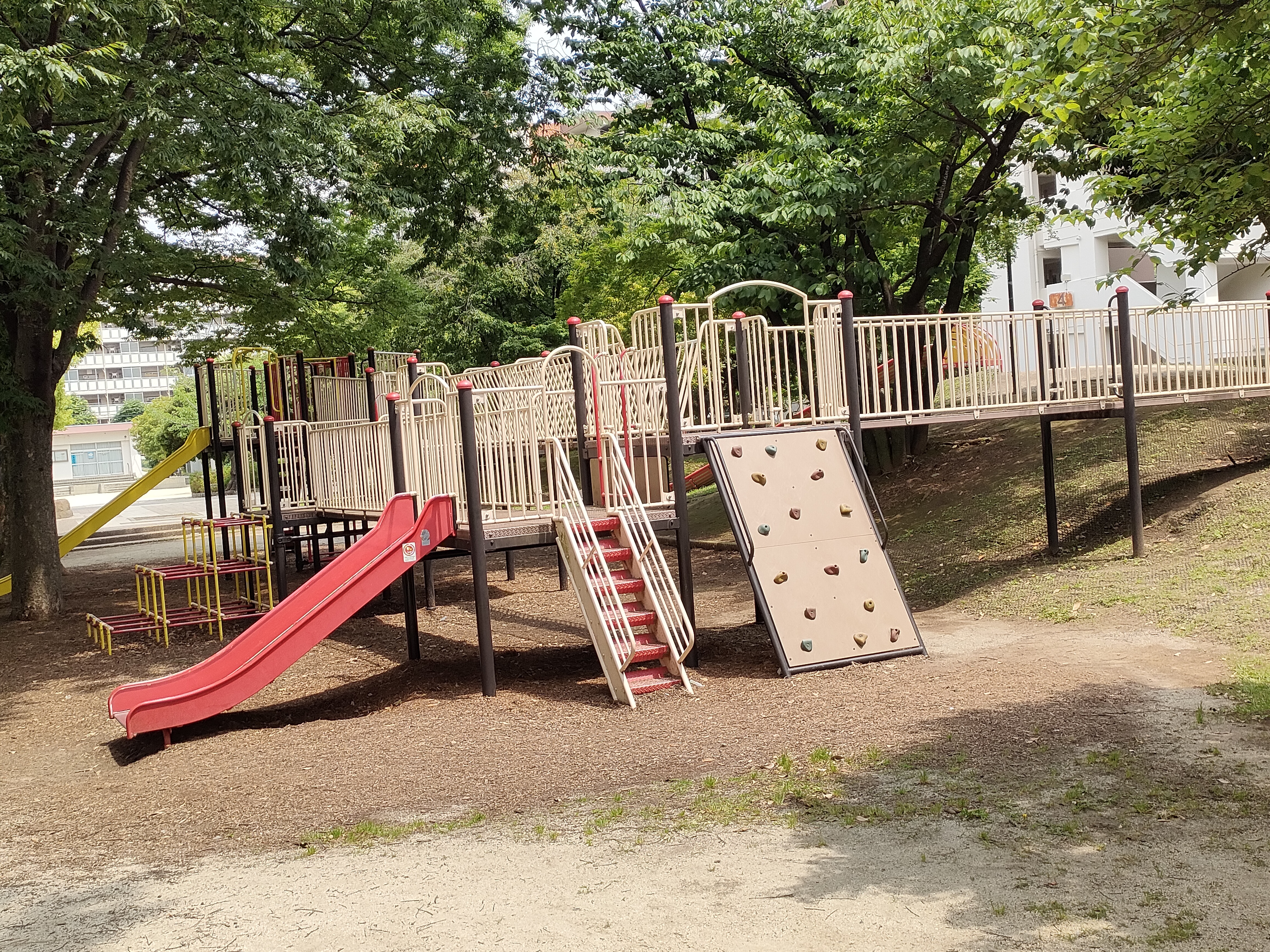 青和コミュニティ公園