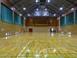 興本地域体育館