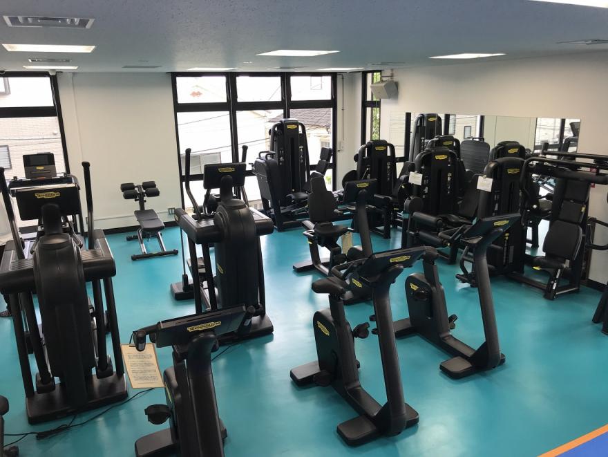 興本地域体育館