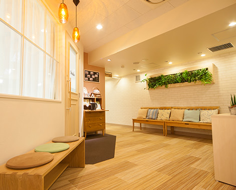 ドゥミ ルネサンス　高田馬場店