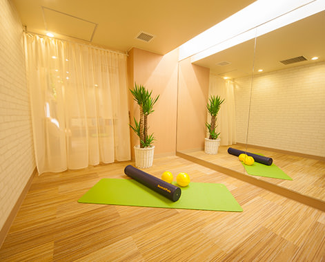 ドゥミ ルネサンス　高田馬場店