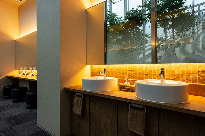 ホットヨガスタジオ loIve（ロイブ） プラス銀座店