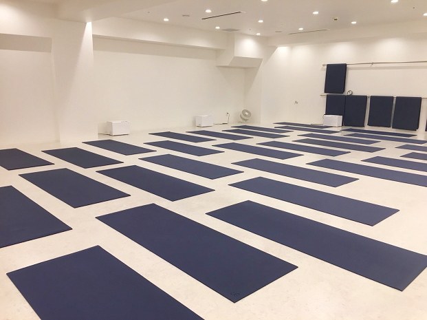 ホットヨガスタジオ loIve（ロイブ）池袋店