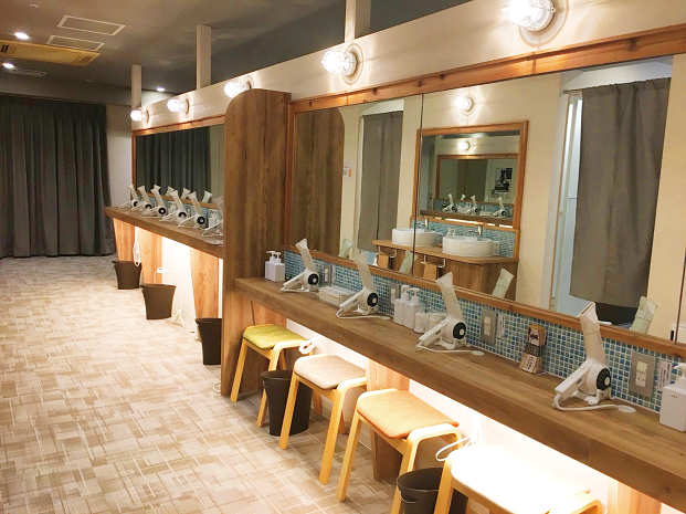 ホットヨガスタジオ loIve（ロイブ）池袋店