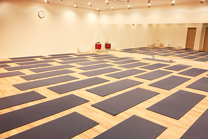 ホットヨガスタジオ loIve（ロイブ）小松店