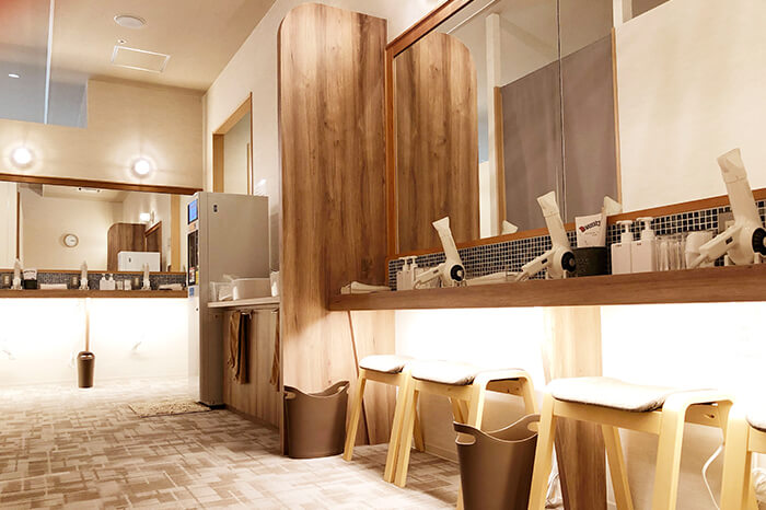 ホットヨガスタジオ loIve（ロイブ）小松店