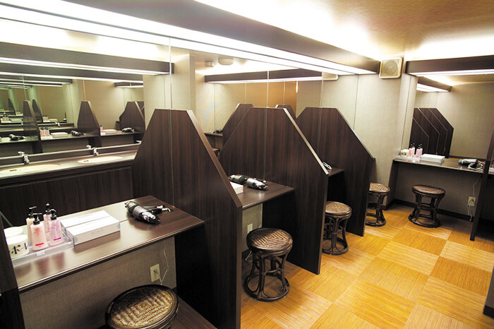 ホットヨガスタジオ loIve（ロイブ）富山店