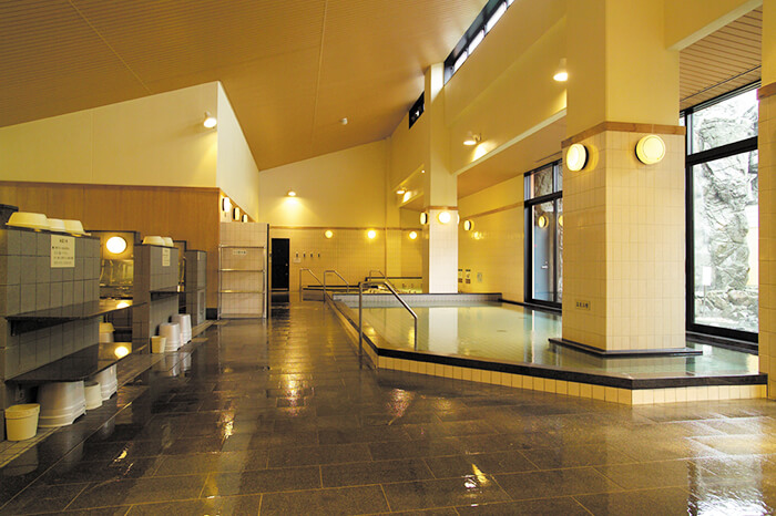 ホットヨガスタジオ loIve（ロイブ）富山店